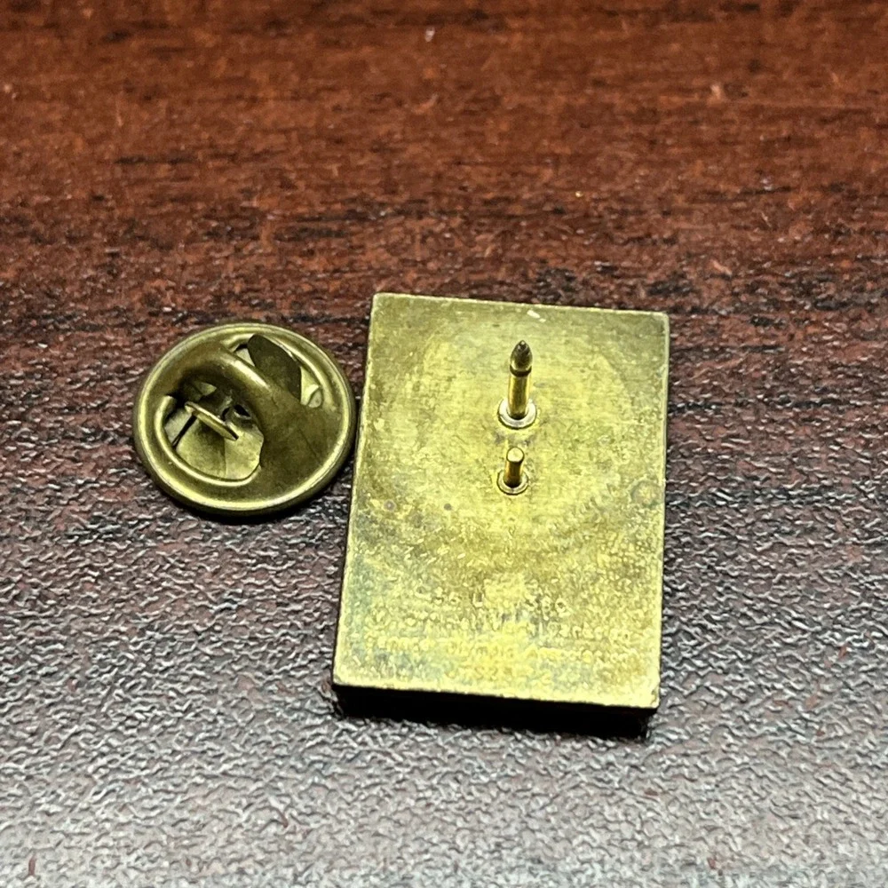 1992 Barcelona‎ Olympics Bausch & Lomb Worldwide Sponsor Lapel Hat Pin